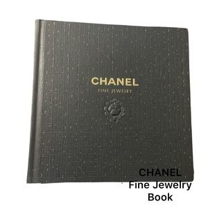 CHANEL Fine Jewelry Catalog Coffee Table Book Black Engraving.